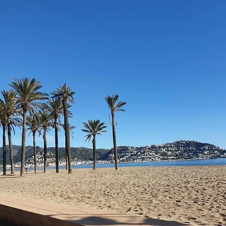 Apartamento De La - Barneda Rosas